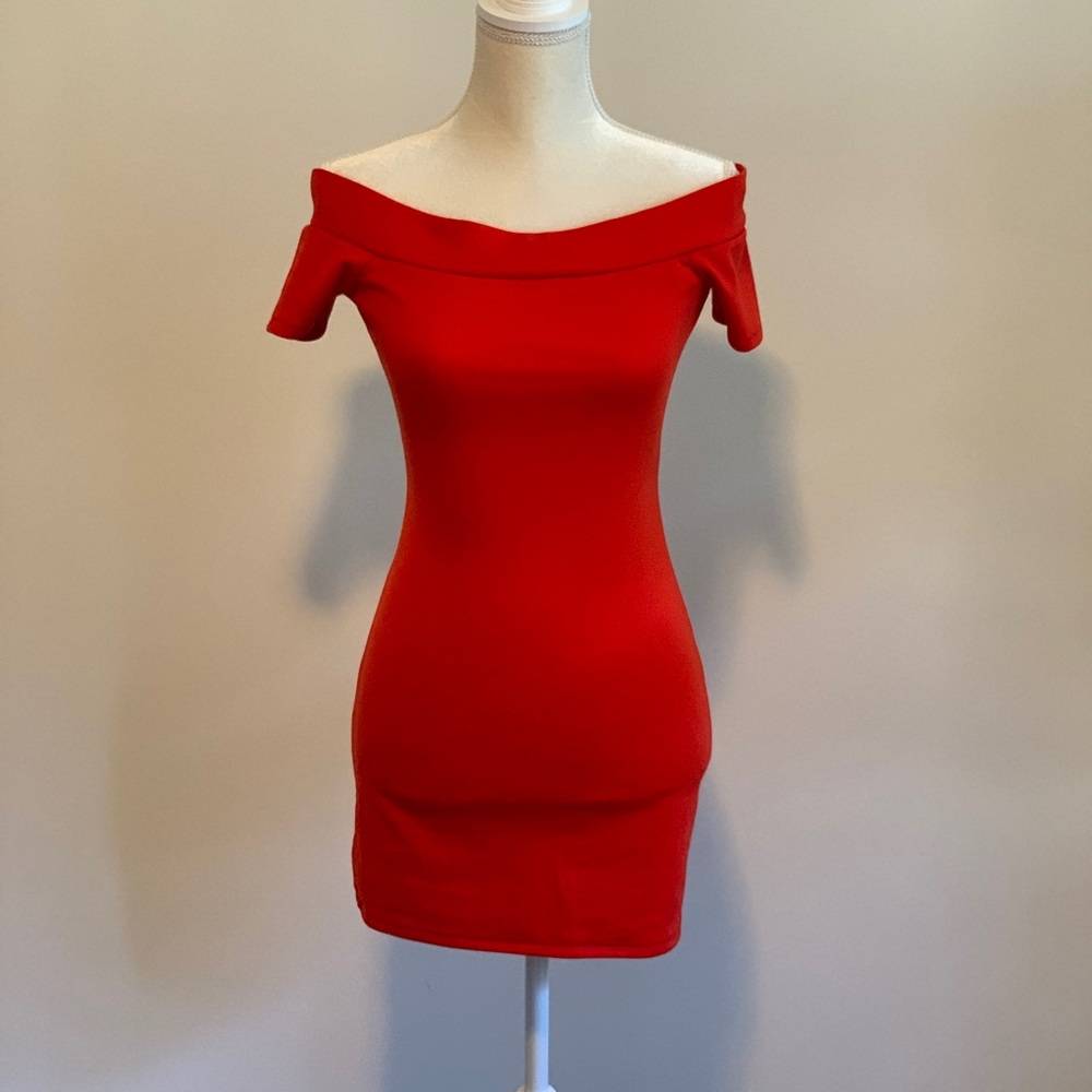 ❌ SOLD ! Off shoulder dress